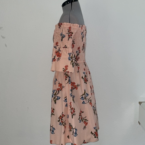 Floral off shoulder dress - Picture 3 of 3